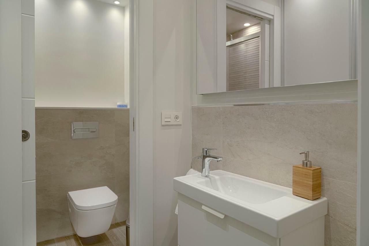 Suncity Teatro Premier Apartment Malaga Ngoại thất bức ảnh