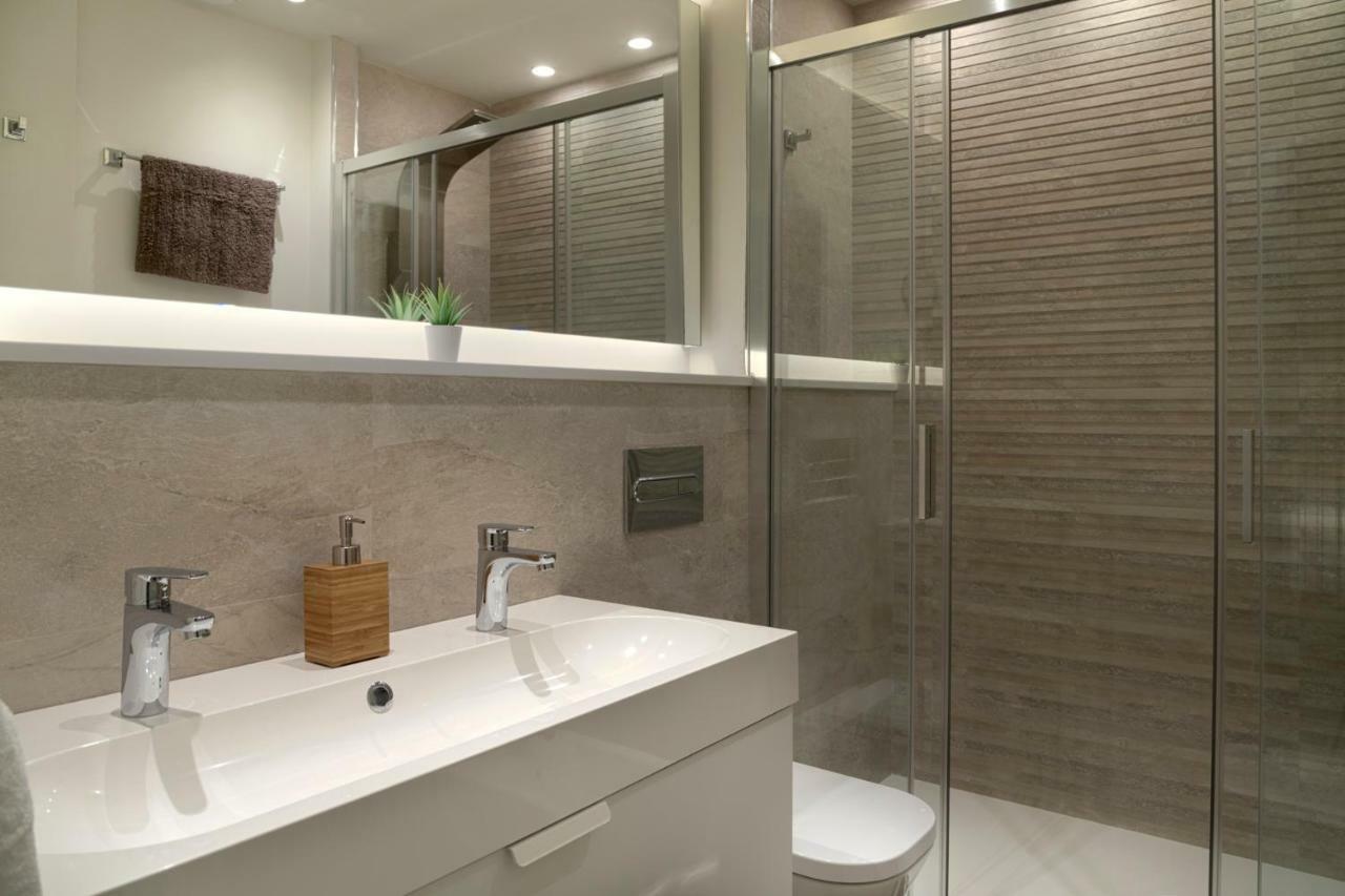 Suncity Teatro Premier Apartment Malaga Ngoại thất bức ảnh